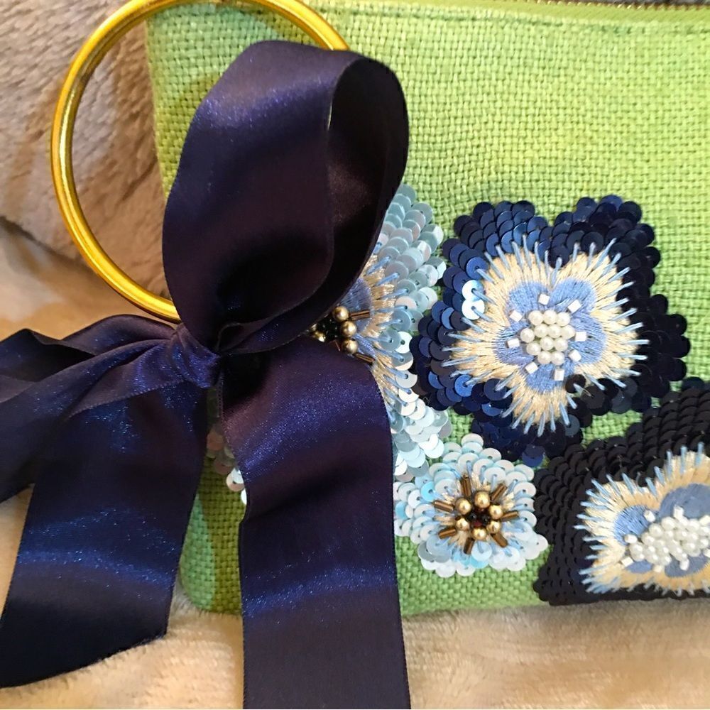 Violet & Brooks Gorgeousembroideredwristlet/Clutch View 4